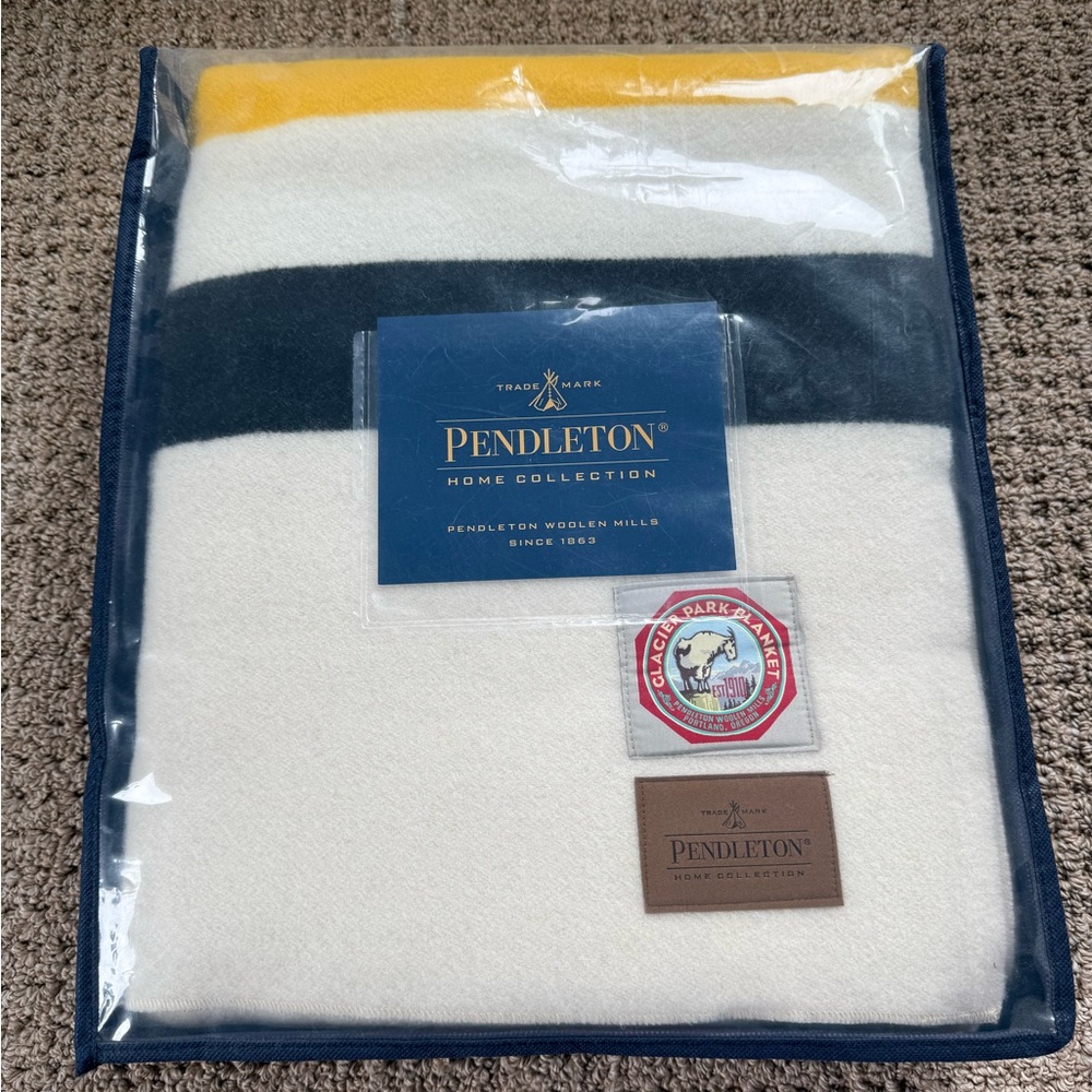 Pendelton  GLACIER NATIONAL PARK BLANKET twin size